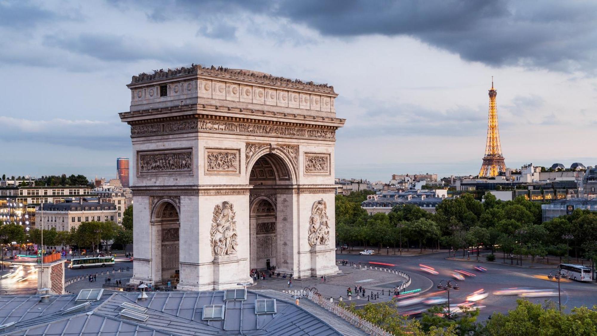 Studio Champs Elysees Tour Eiffel Paris Exterior photo