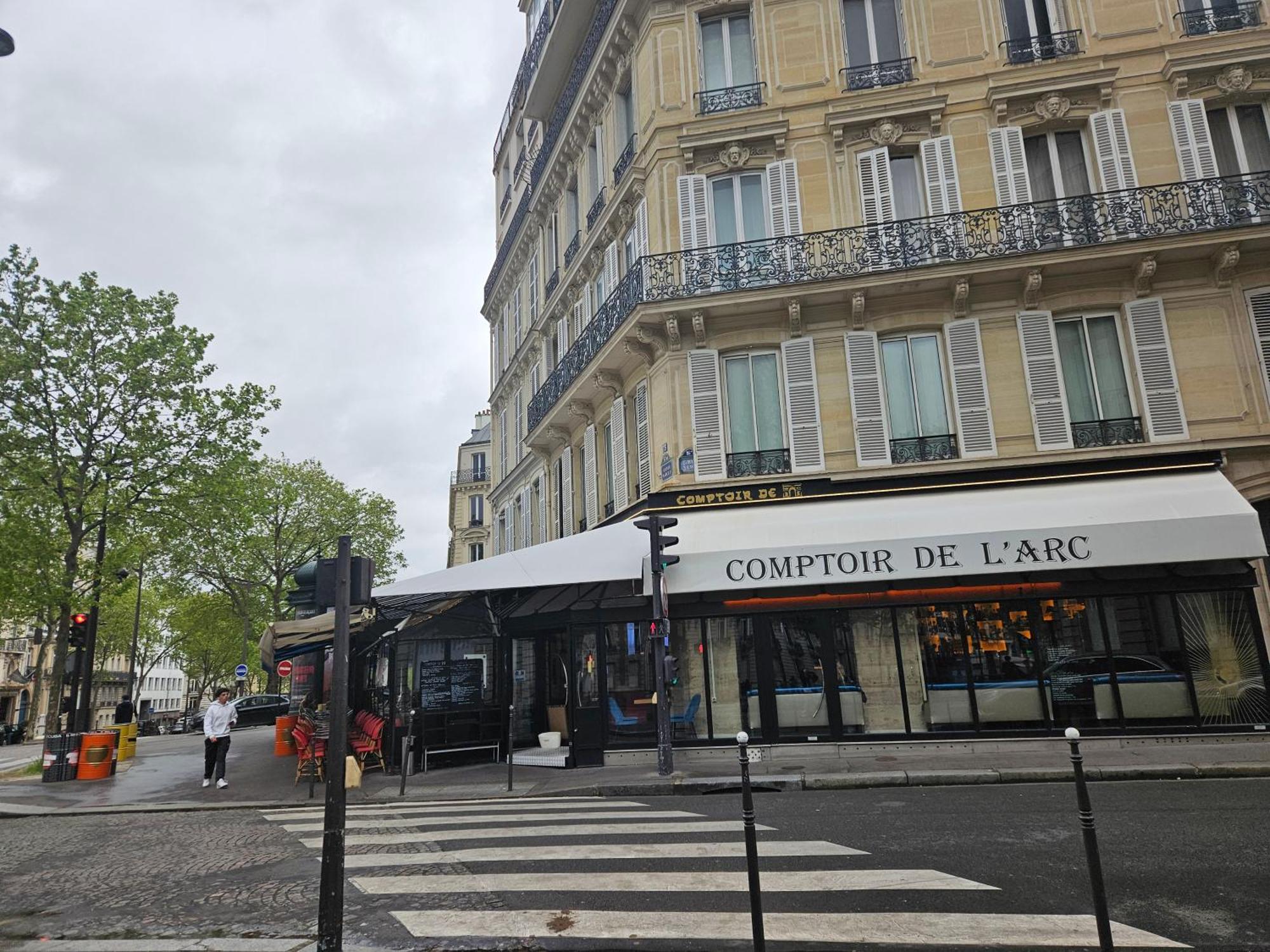 Studio Champs Elysees Tour Eiffel Paris Exterior photo