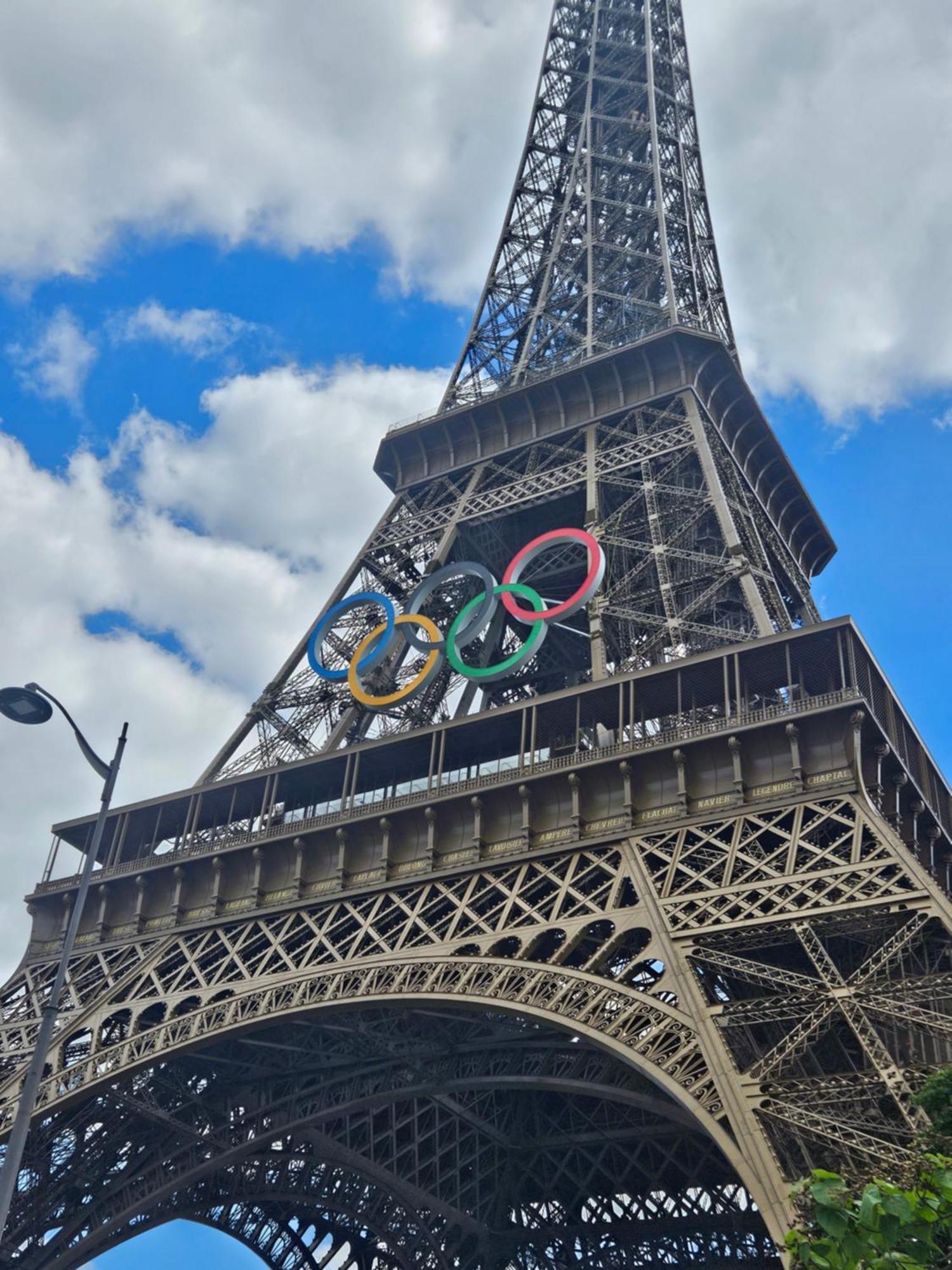 Studio Champs Elysees Tour Eiffel Paris Exterior photo